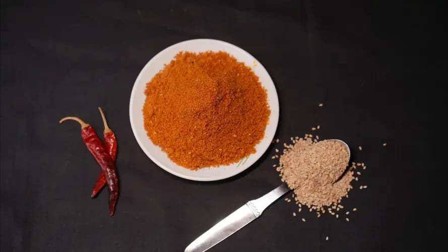 Avisela Karam Podi