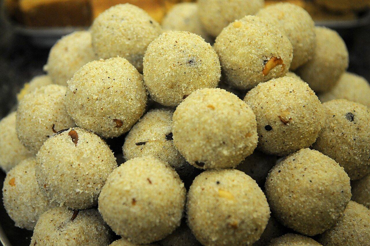 Rava Laddu